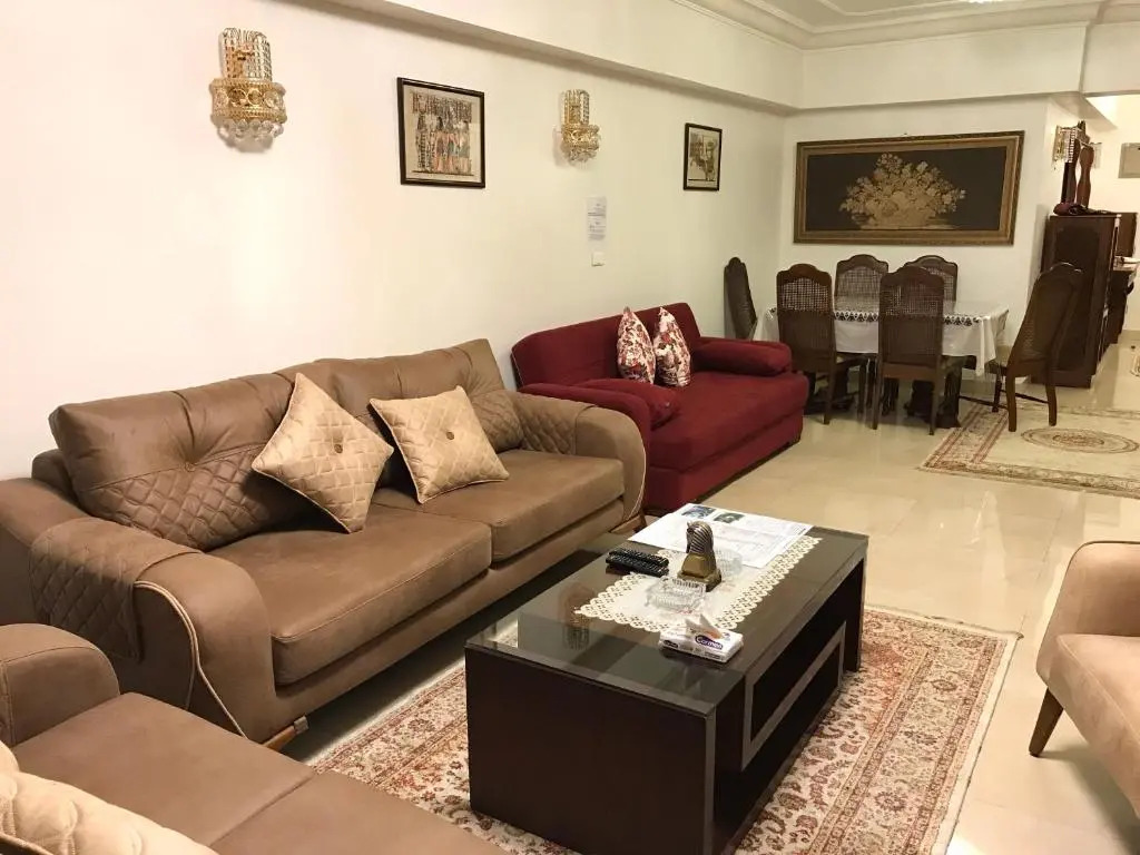 Al Corniche Residence Sea View