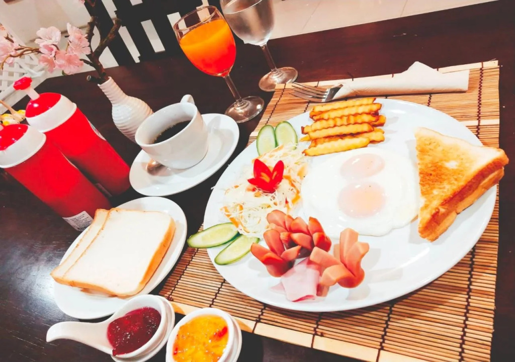 Grand Esie Service Apartment
