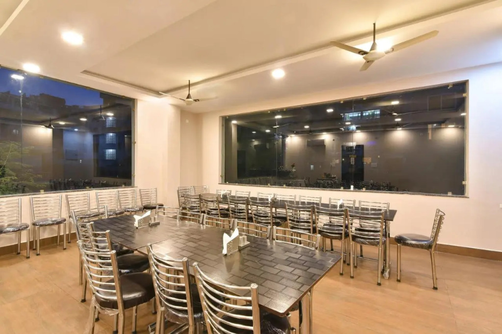 Around Stays-Rising Hills, Tapovan