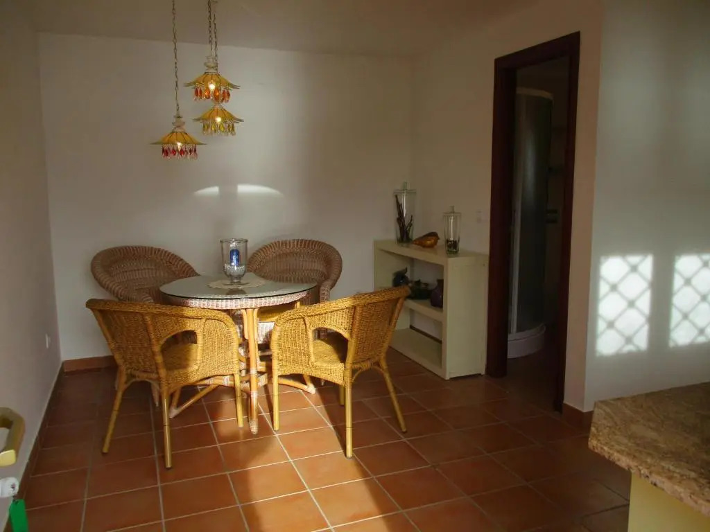 1. Meeresline Villa mit privat Pool