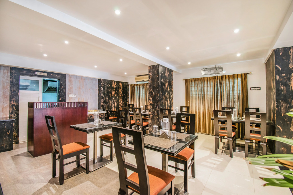 FabHotel Jansi Deluxe - Nr Gandhipuram Bus stand