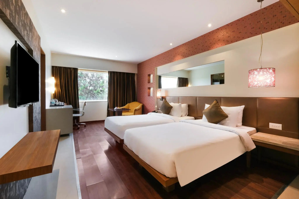 7 Apple Hotel Pimpri Pune