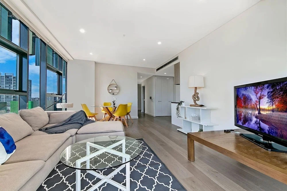 Waterloo 2bed Apt 10min to Cbd+free Parking Nwa005