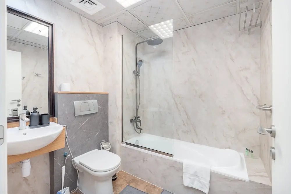 Cozy 1BR Gem in Marina With City Views