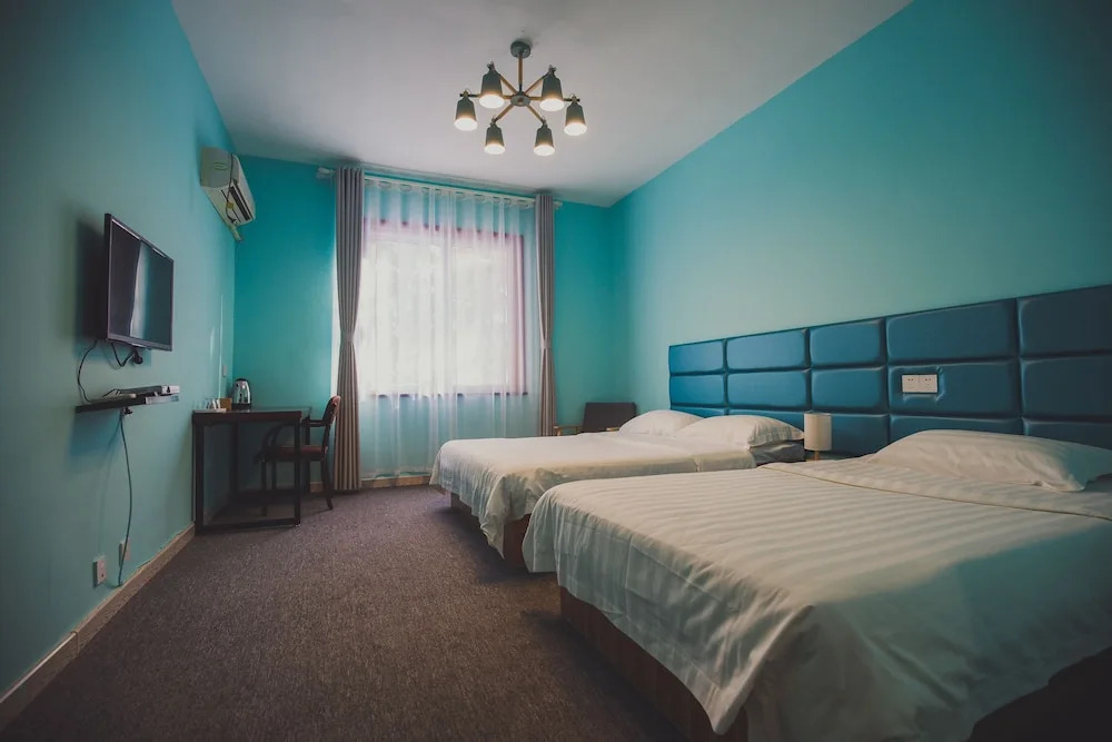 White Horse Times Hotel