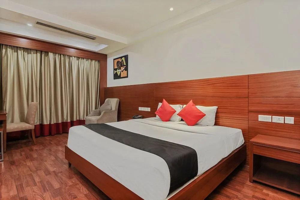 Capital O 35958 Hotel Lake View