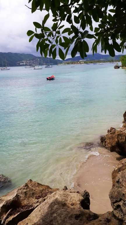 Studio a Sainte Anne a 500 m de la plage avec piscine privee jardin clos et wifi