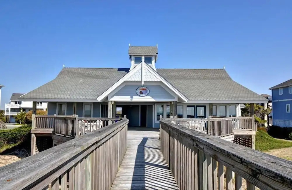 Sandy Feet by Topsail Realty