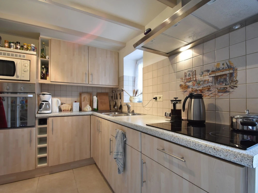 Cozy holiday home in Plogoff near the beach