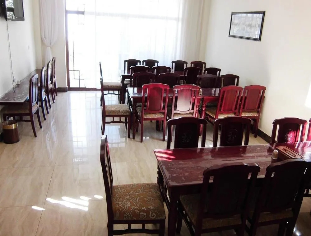 Yifeicui Villa Hotel - Tengchong