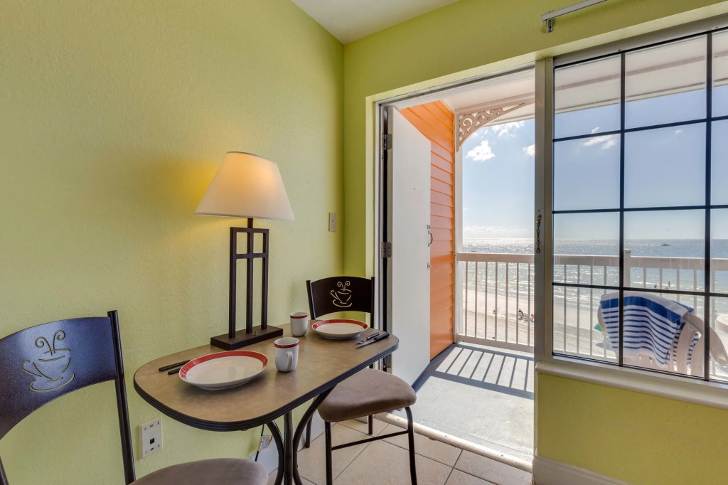 Pierview Hotel and Suites