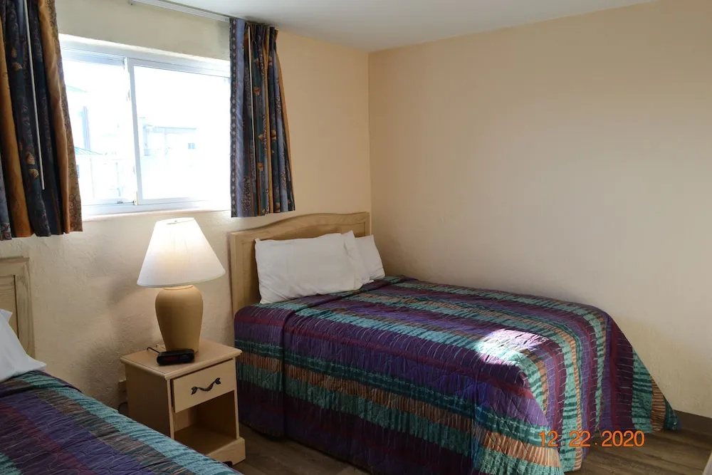 Royal Hawaiian Motel