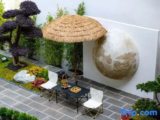 Huayu Qiyue Boutique Designer Homestay