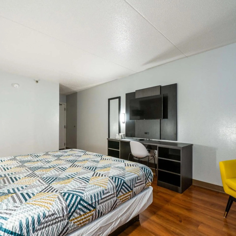 Motel 6-Branford, CT - New Haven
