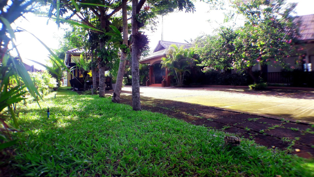 Khum Nakhon Hotel
