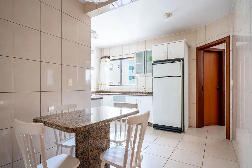 Sea View Apartm. 130m From the Beach in BC Esa901