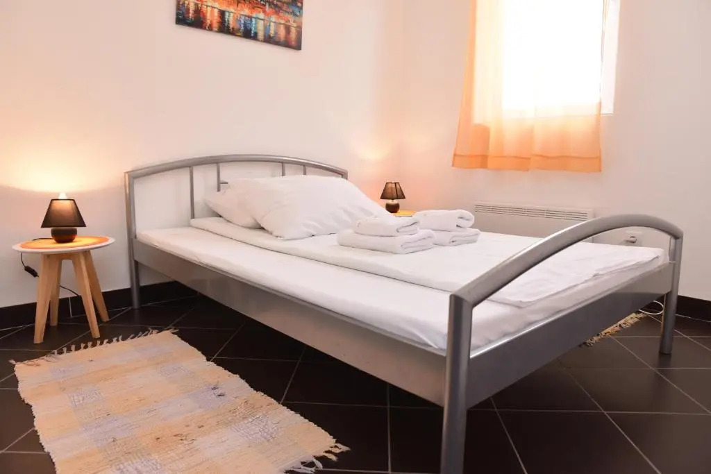 Private apartman 5b23 in Kraljevi cardaci