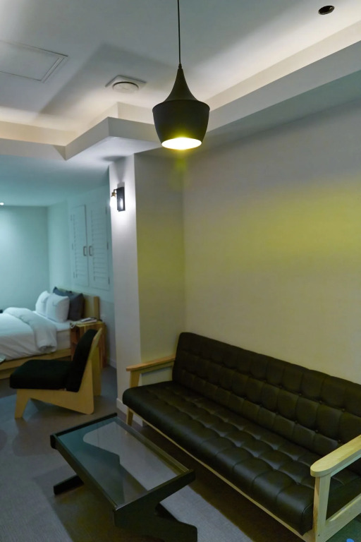 Hotel The May