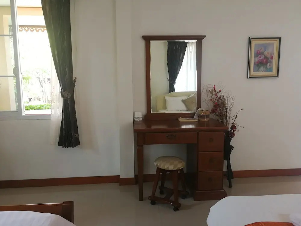 Lay de Bua Resort