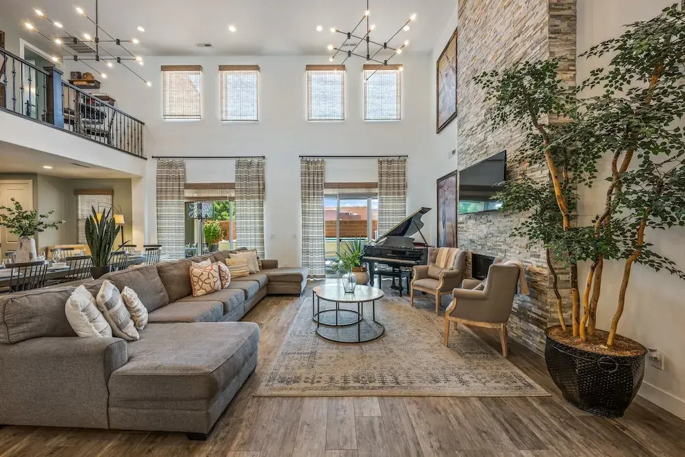 Elite Retreat #87 7 Bedroom Townhouse