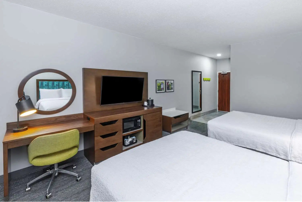 Hampton Inn & Suites Tulsa-Woodland Hills