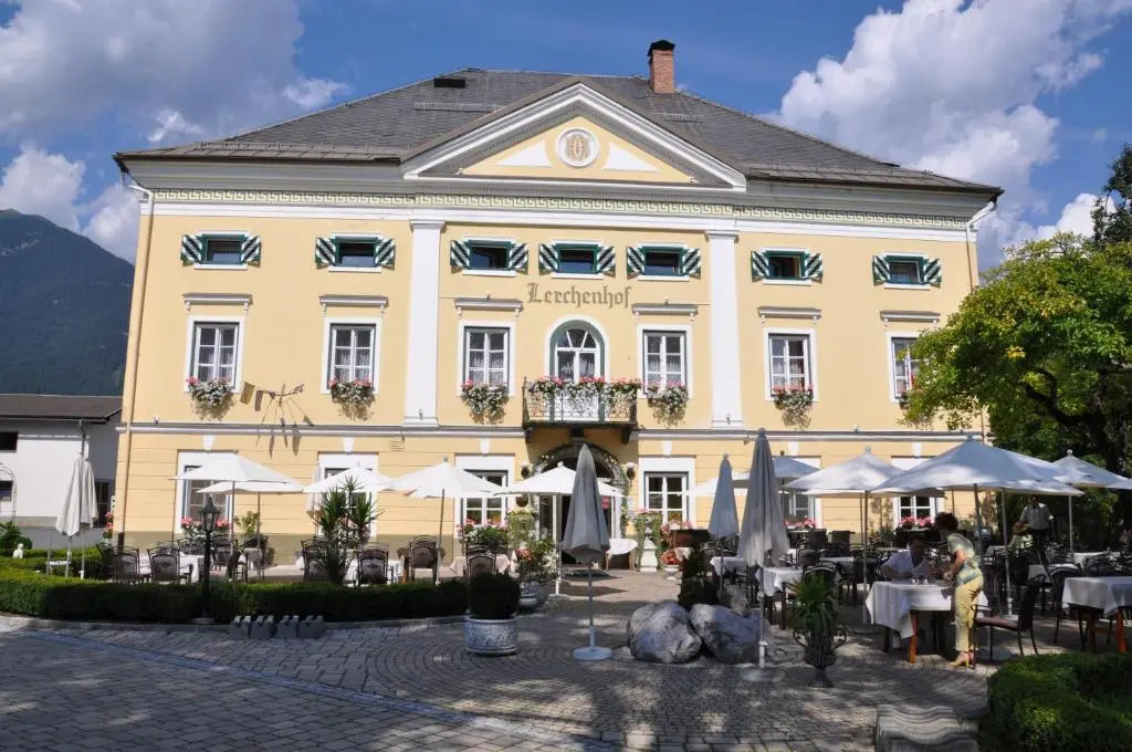 Biedermeier Schlössl Lerchenhof