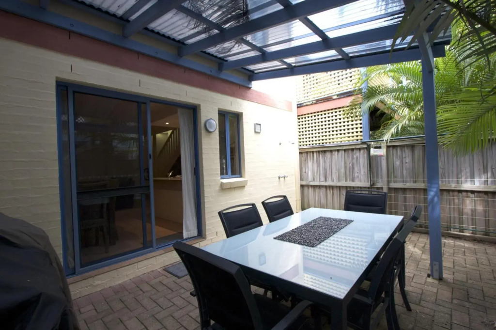 Belongil Beach Apartment - 3 - 41 Childe St
