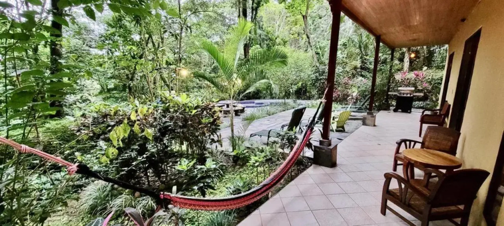 Toucan Villa Family home w Private Pool Garden
