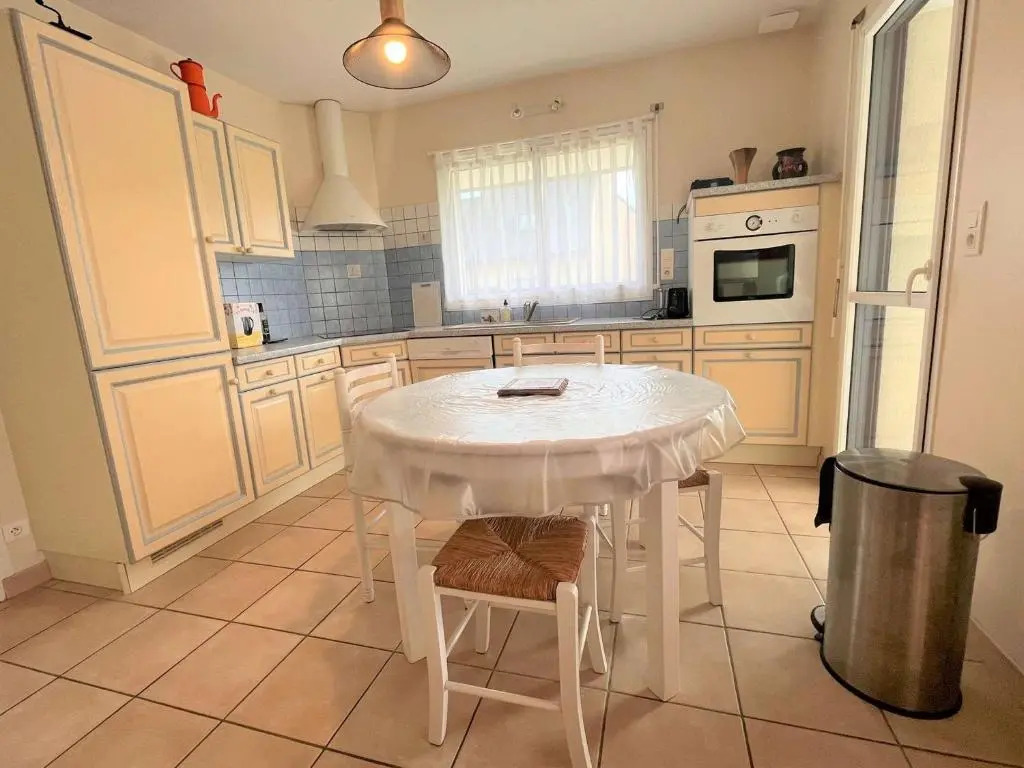 Maison familiale à Fouesnant avec jardin clos, proche plages et centre-ville - FR-1-481-103