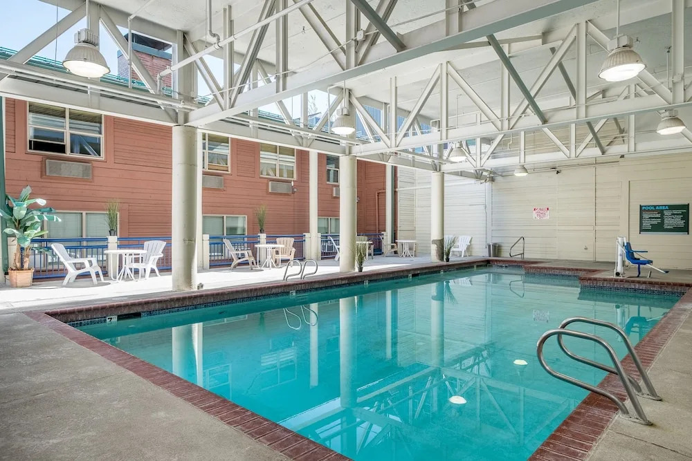 Sweetwater Lift Lodge