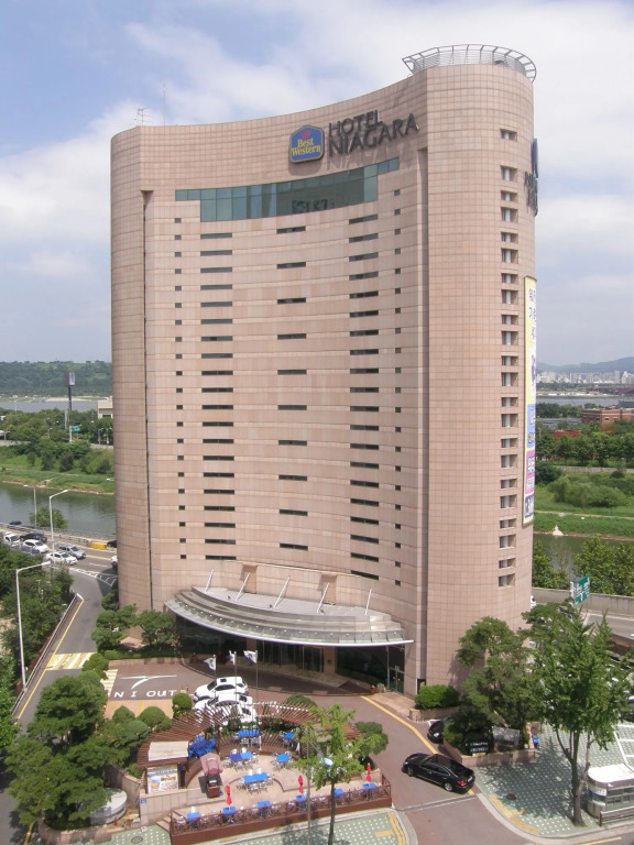 Niagara Hotel