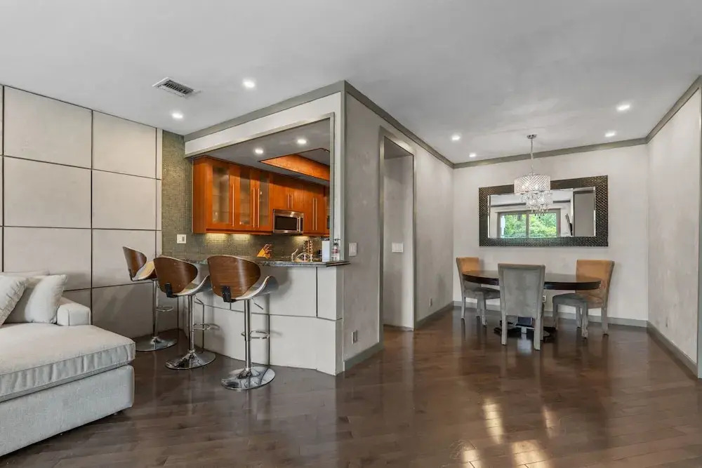 Stylish Westwood Condo
