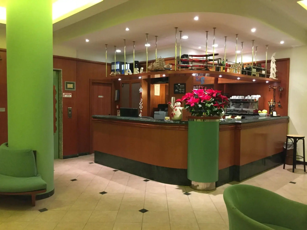 Abc Hotel