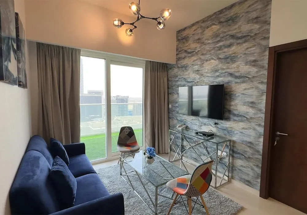 Mh- Lovely 1 Bhk Burj Khalifa View Ref- 26017