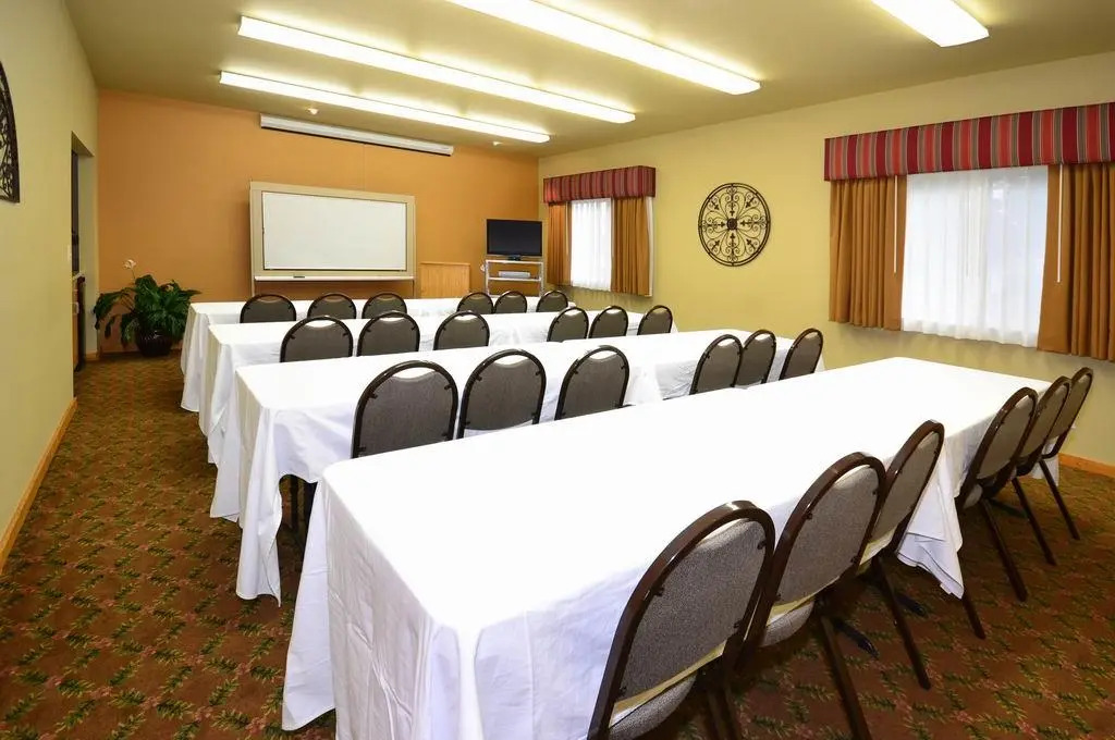 BEST WESTERN PLUS Hartford Lodge