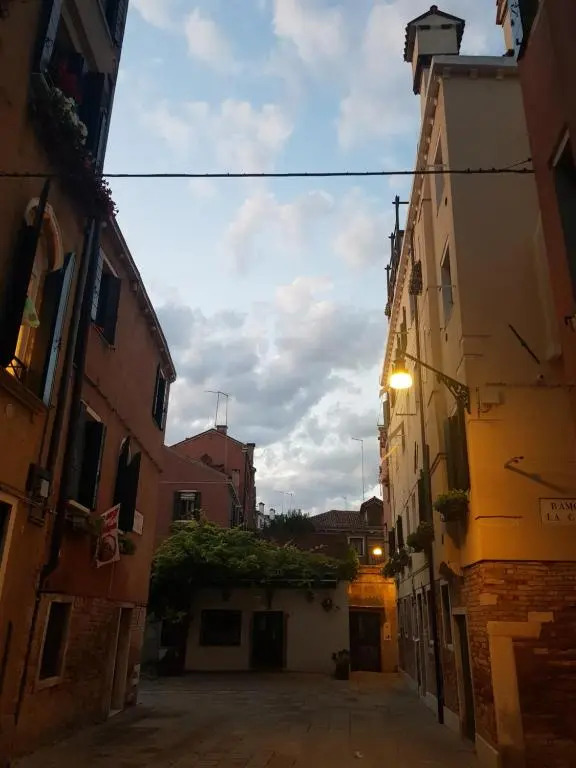 golden place