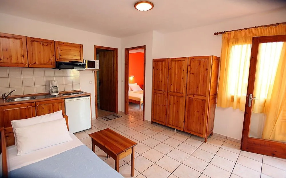 Nama Apartments