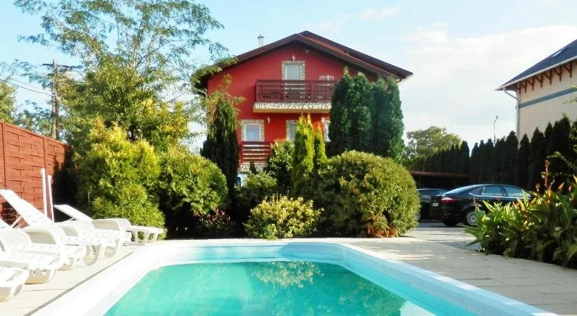 Veronika Villa