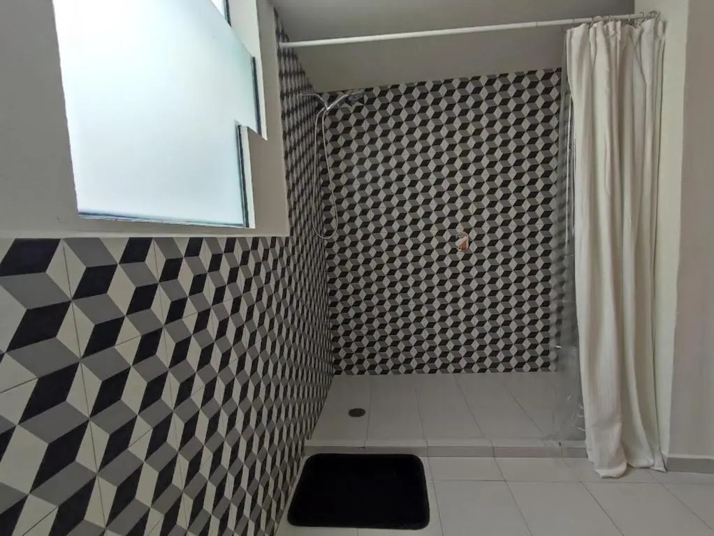 El salto de Camela Hostal