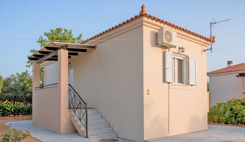 Lagouvardos Beach Apartments