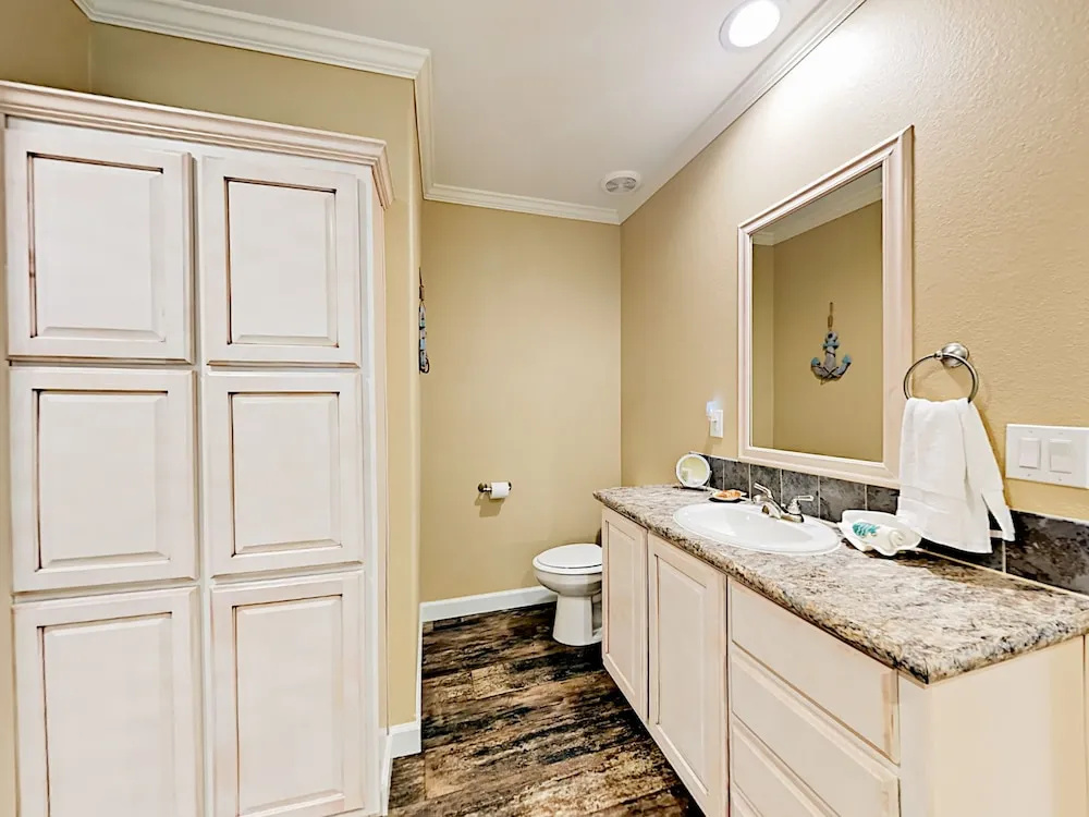 526 Sand Burr Ln Home 3 Bedrooms 2 Bathrooms Home
