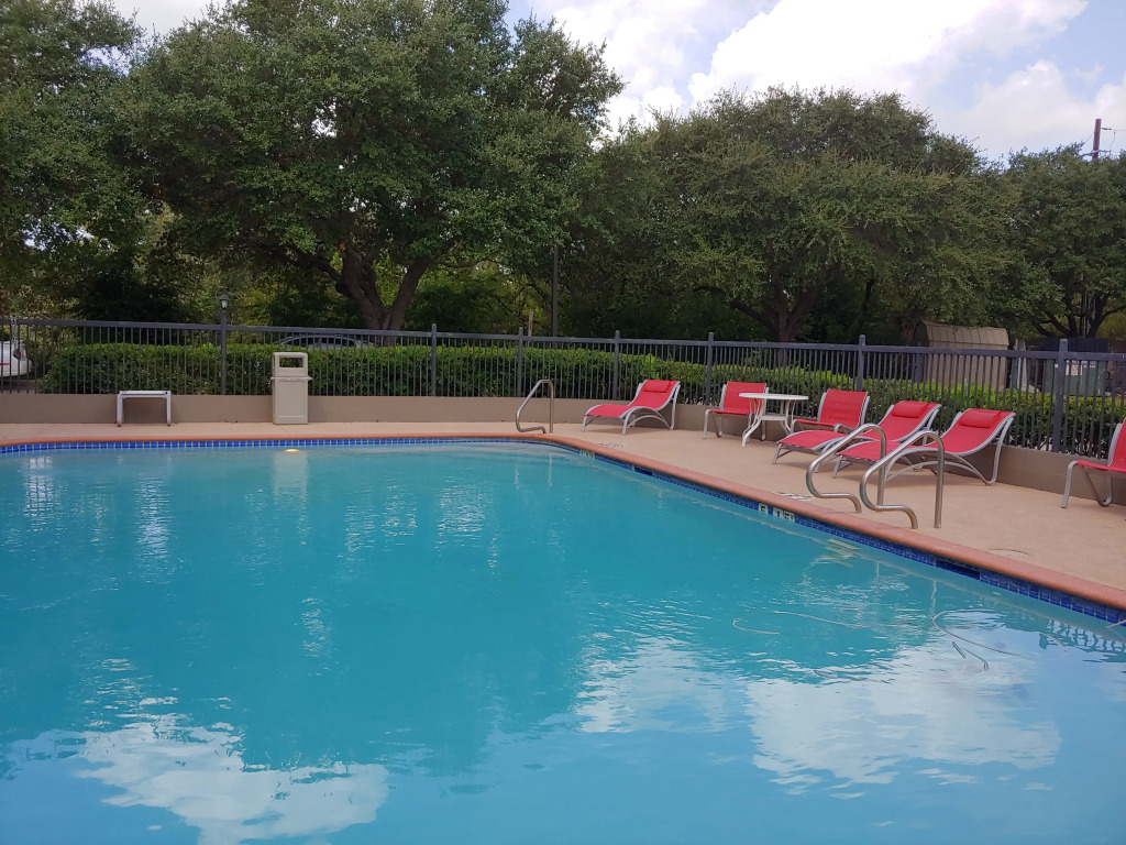 Holiday Inn Express Hotel & Suites Columbus by IHG