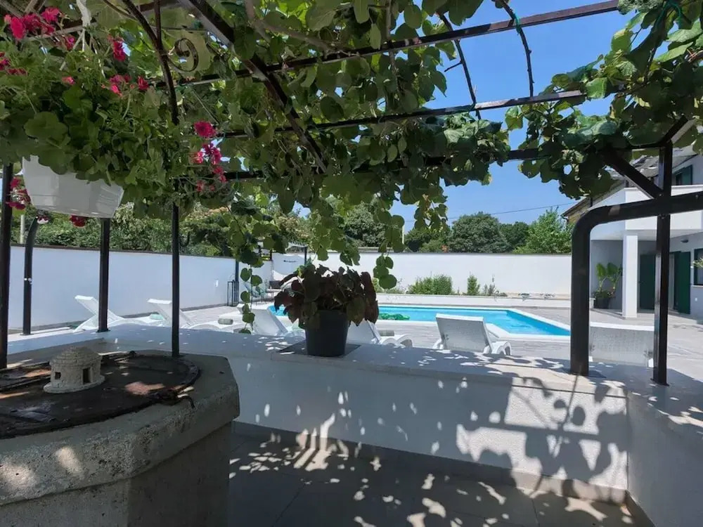 Villa Barbara Comfortable Holiday Residence