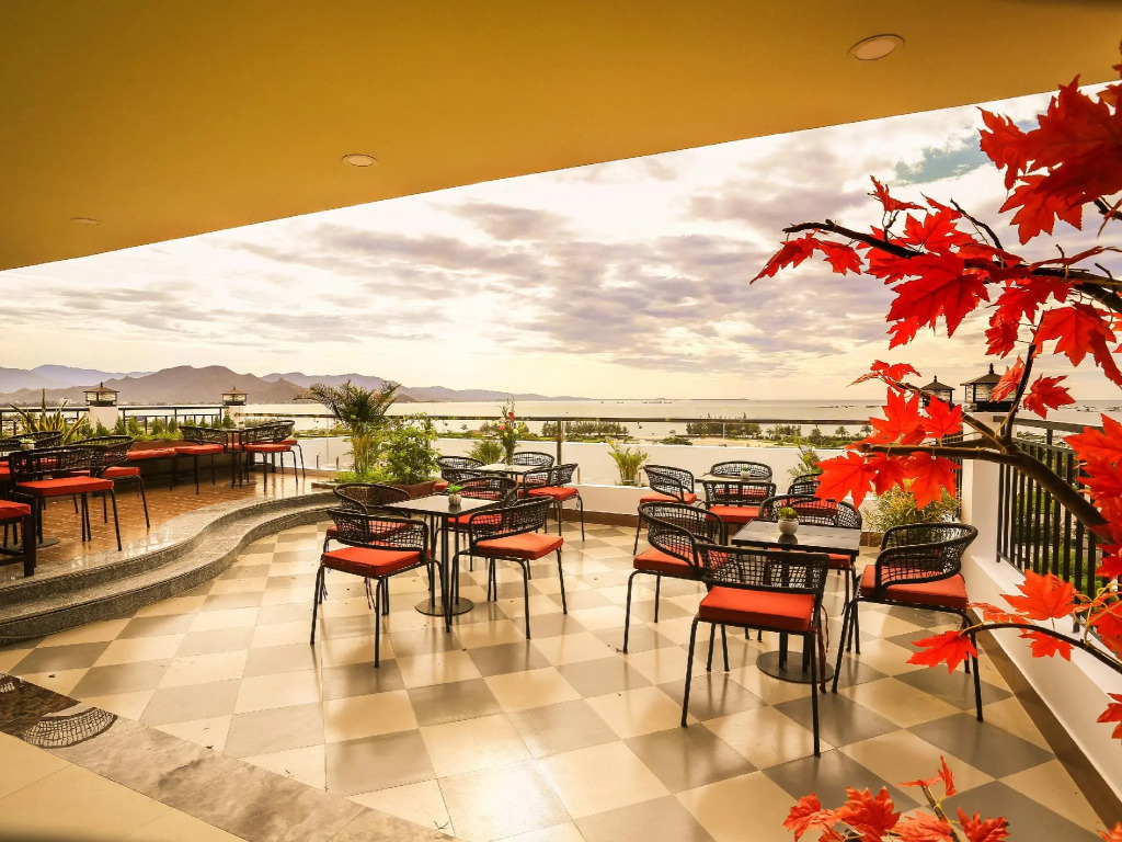 Hacom Galaxy Hotel
