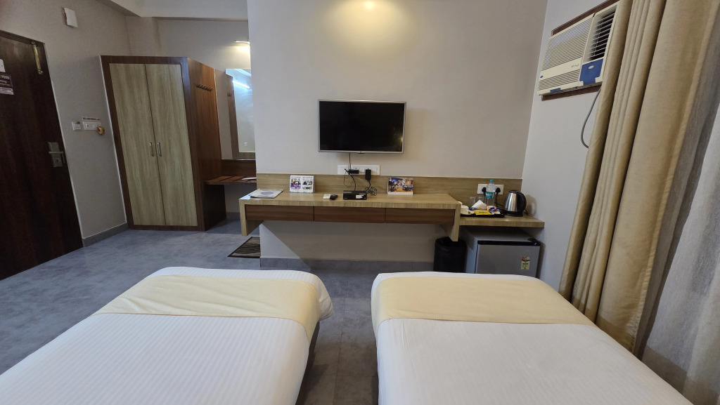 Hotel Gulmohar Grand