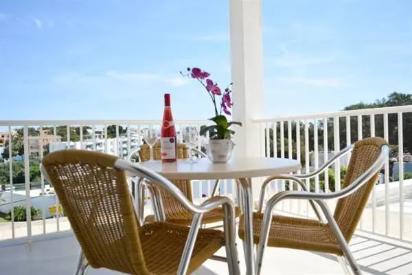 Apartamentos Ferrera Pins
