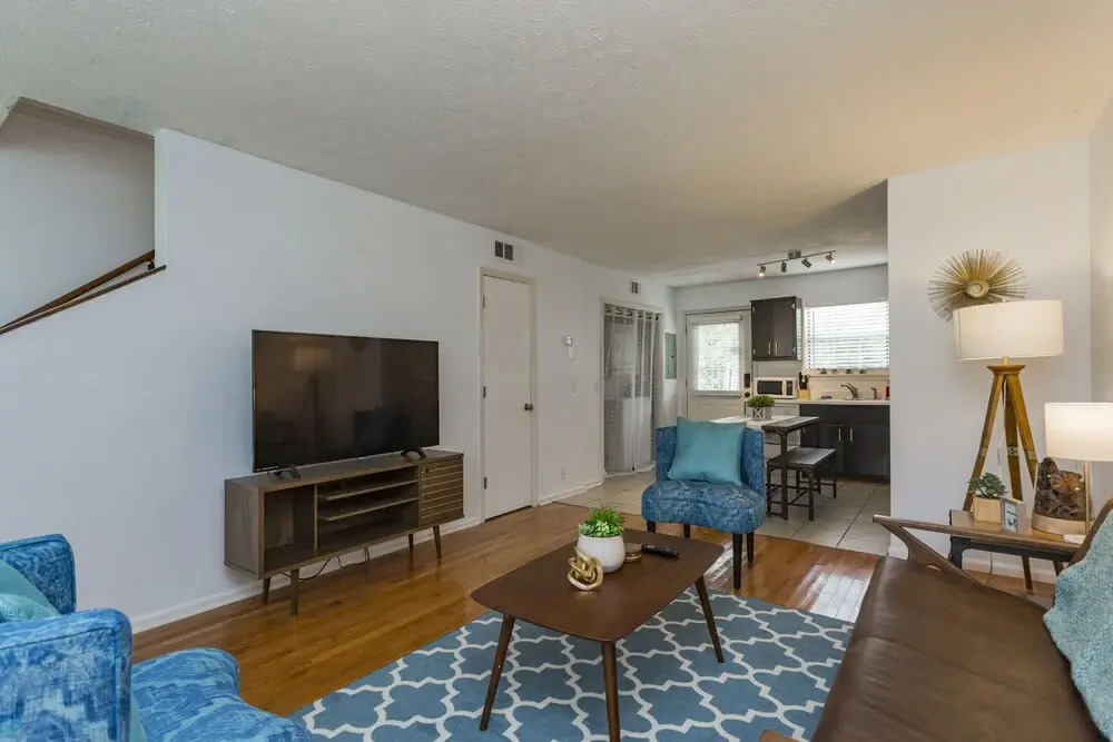 Cozy 2BD Nashville Home Close to Restaurants