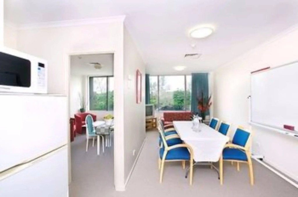 Chasely Apartment Hotel