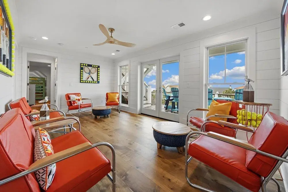 Cornfed Pelican 9 Bedroom Home