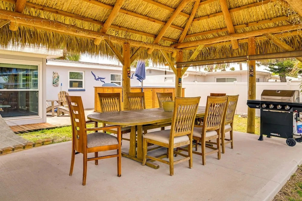 Canal-front Oasis in Hudson: Patio + Private Dock